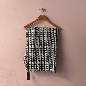 Steve Madden NWT Cream/Black/Yellow/Pink Houndstooth Sequin Frayed Blanket Scarf